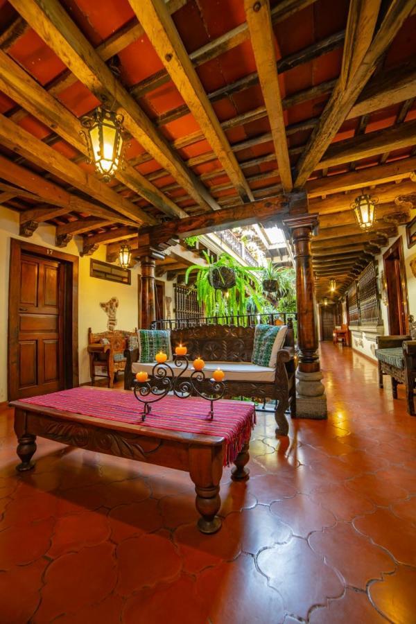 La Quinta Santa Lucia Hotel Antigua Buitenkant foto