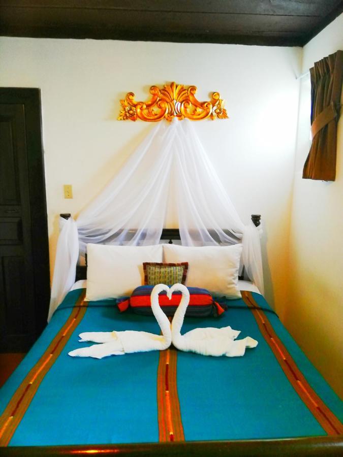 La Quinta Santa Lucia Hotel Antigua Buitenkant foto