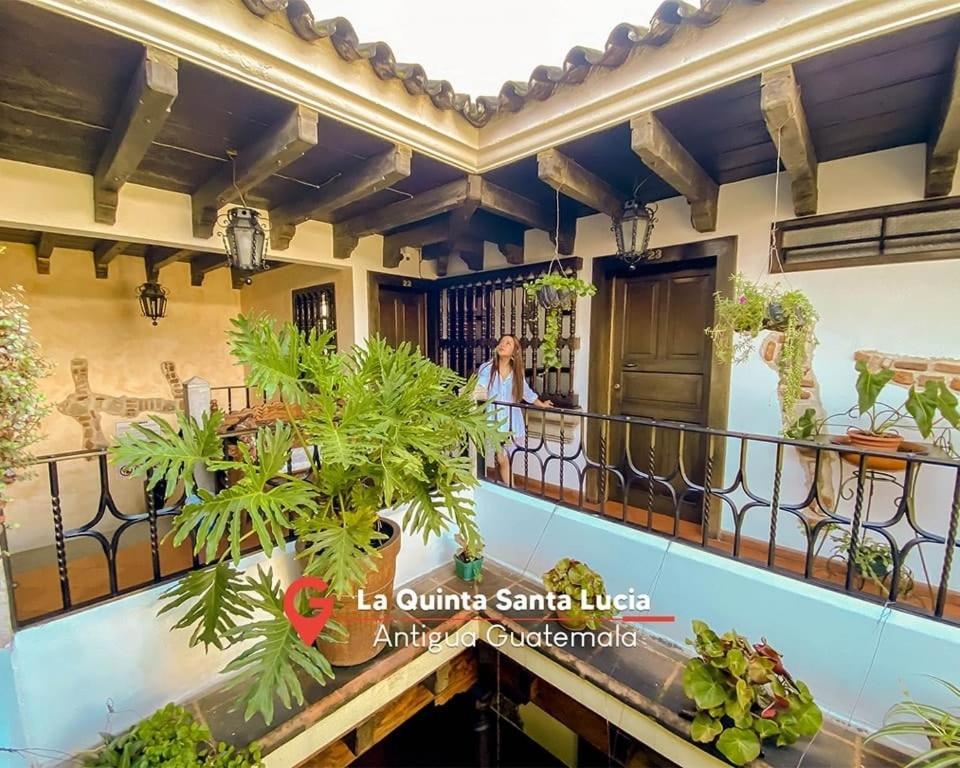 La Quinta Santa Lucia Hotel Antigua Buitenkant foto