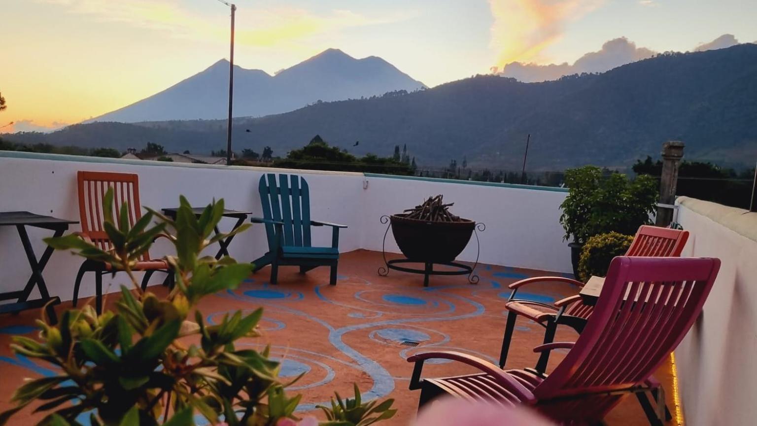 La Quinta Santa Lucia Hotel Antigua Buitenkant foto